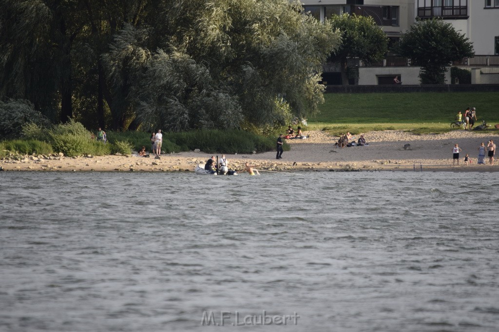 Personensuche im Rhein bei Koeln Rodenkirchen P250.JPG - Miklos Laubert